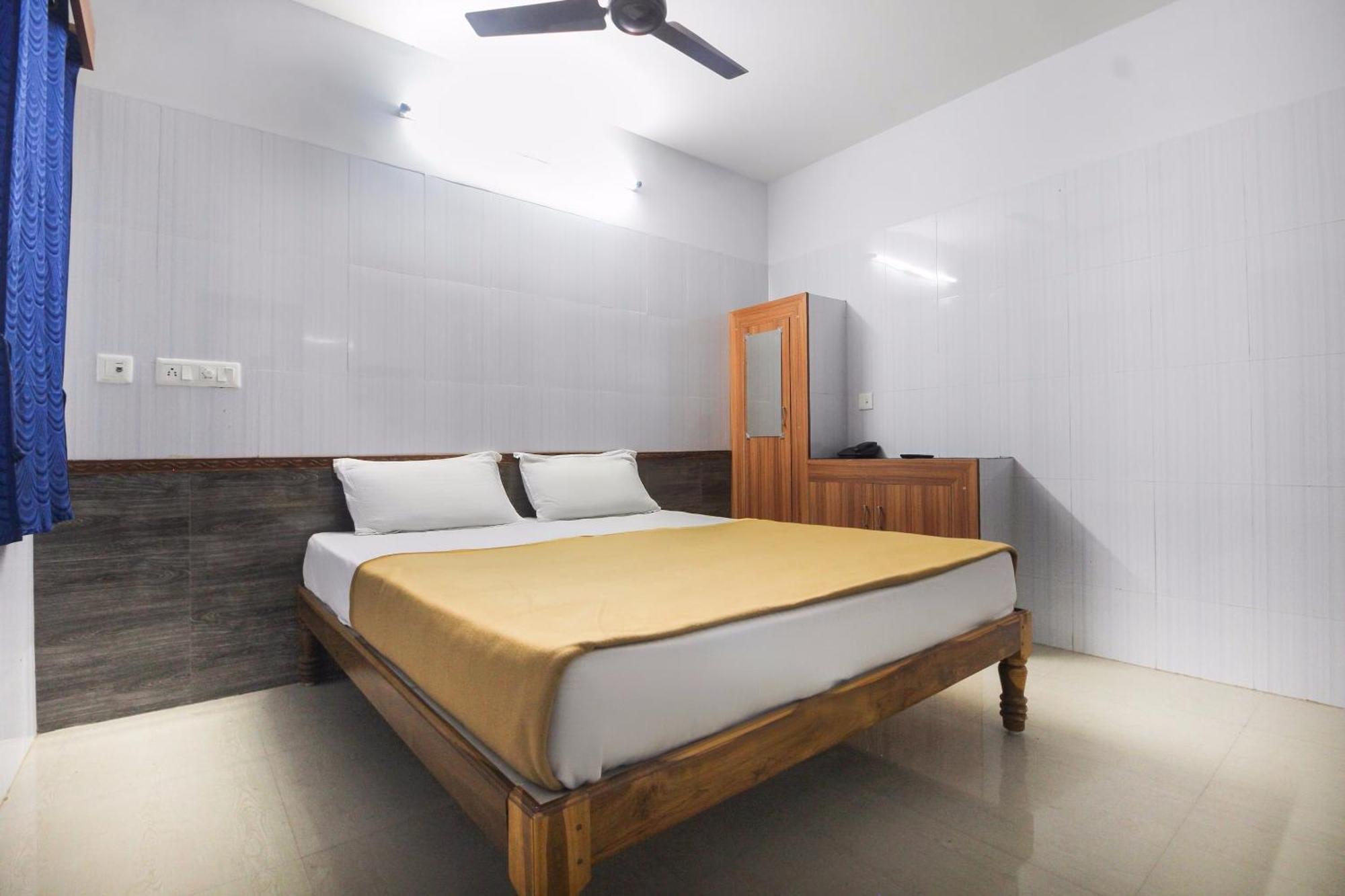 Hotel O Jks Deluxe Lodge Udaiyarpalaiyam Exteriér fotografie