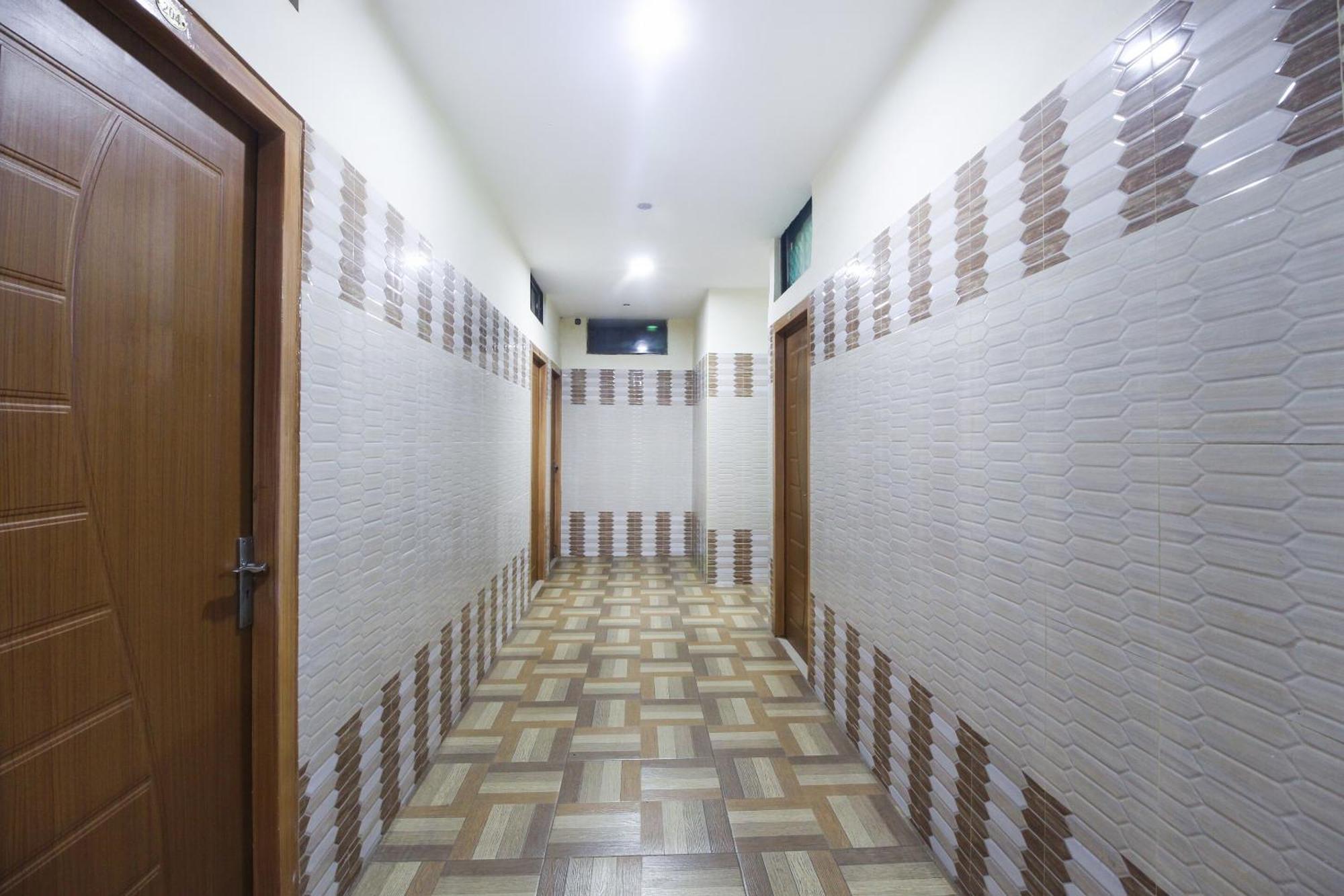 Hotel O Jks Deluxe Lodge Udaiyarpalaiyam Exteriér fotografie