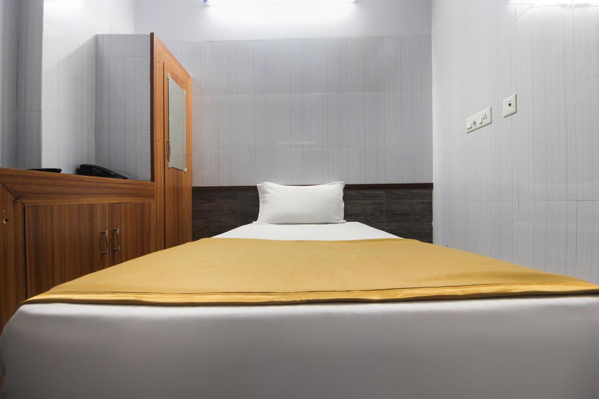 Hotel O Jks Deluxe Lodge Udaiyarpalaiyam Exteriér fotografie